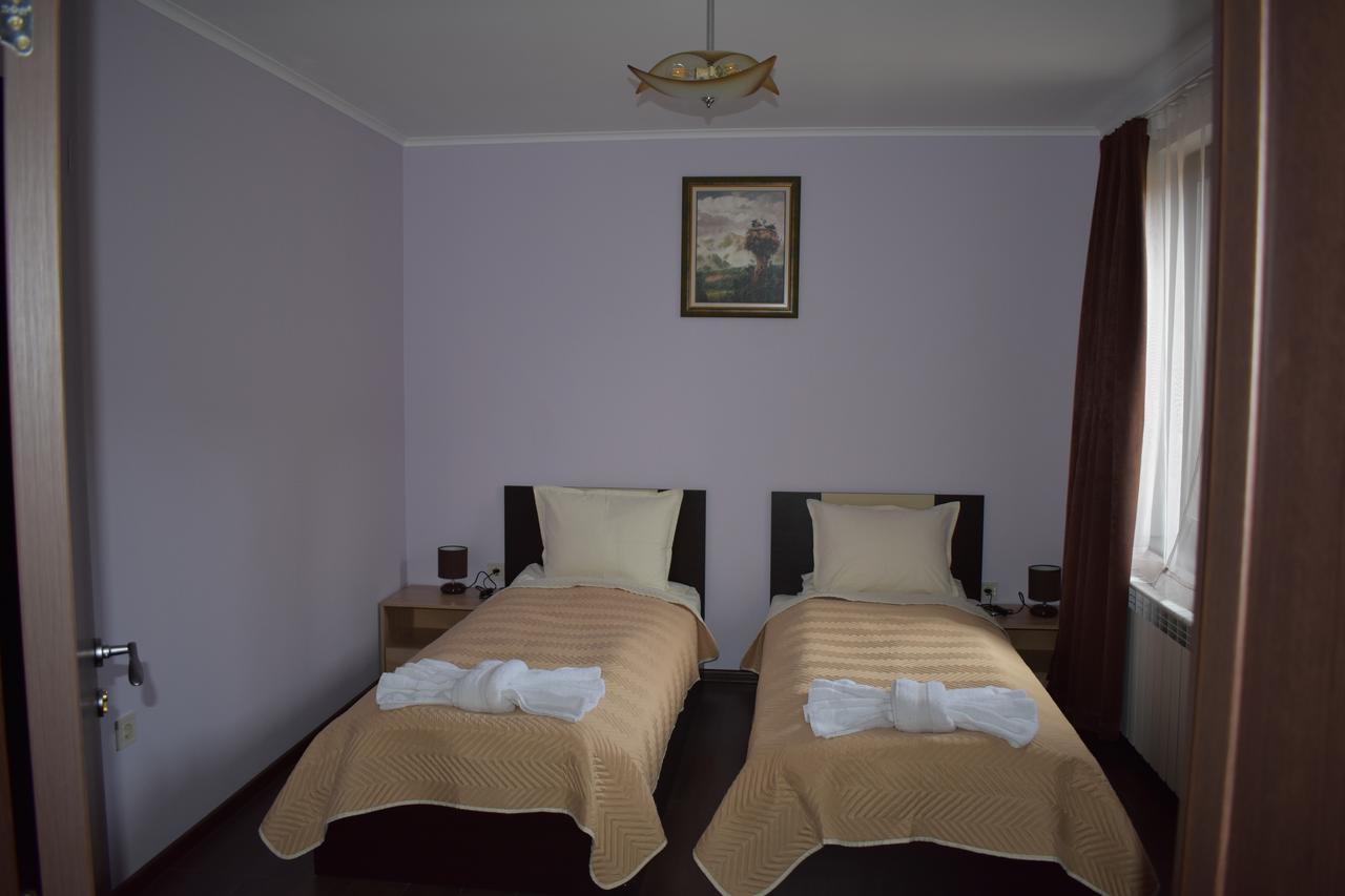 Hotel Bavaria House Govedartsi Esterno foto