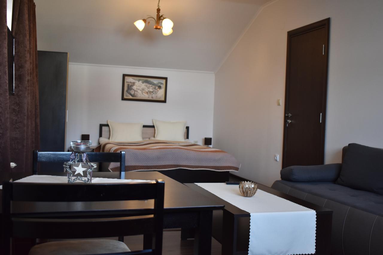 Hotel Bavaria House Govedartsi Esterno foto