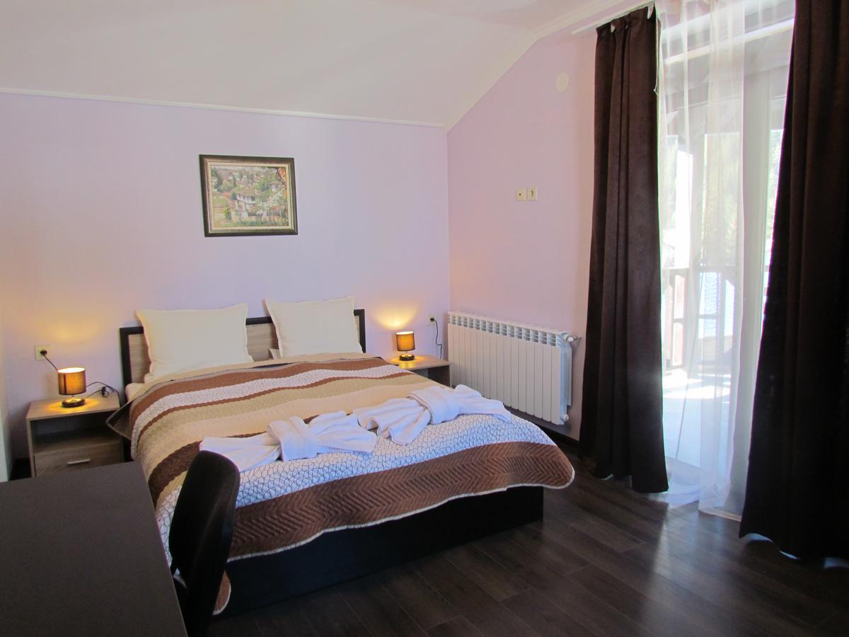 Hotel Bavaria House Govedartsi Esterno foto